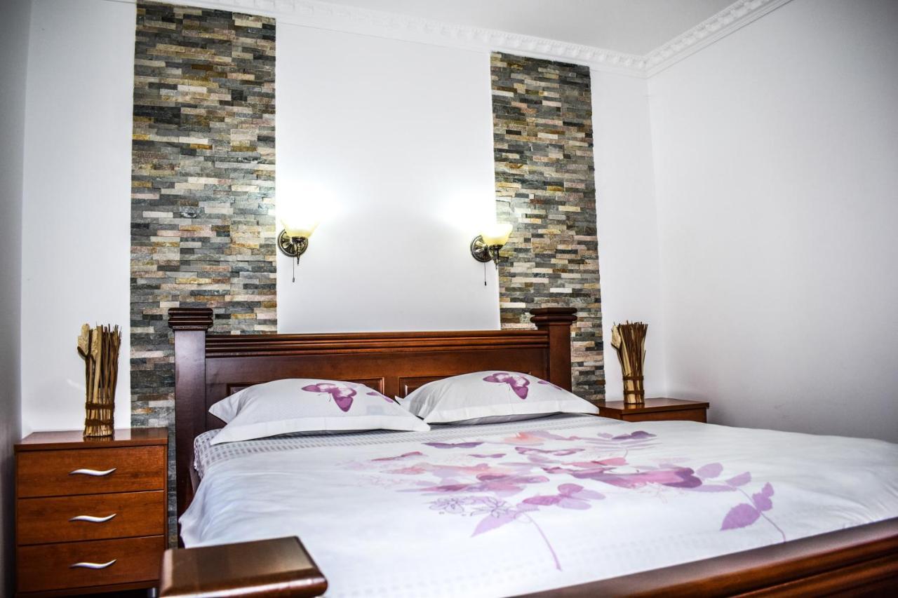 Ema Guest House Плав Екстер'єр фото