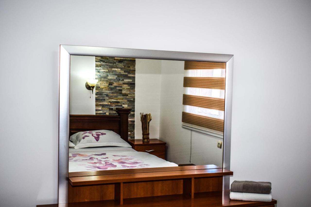 Ema Guest House Плав Екстер'єр фото